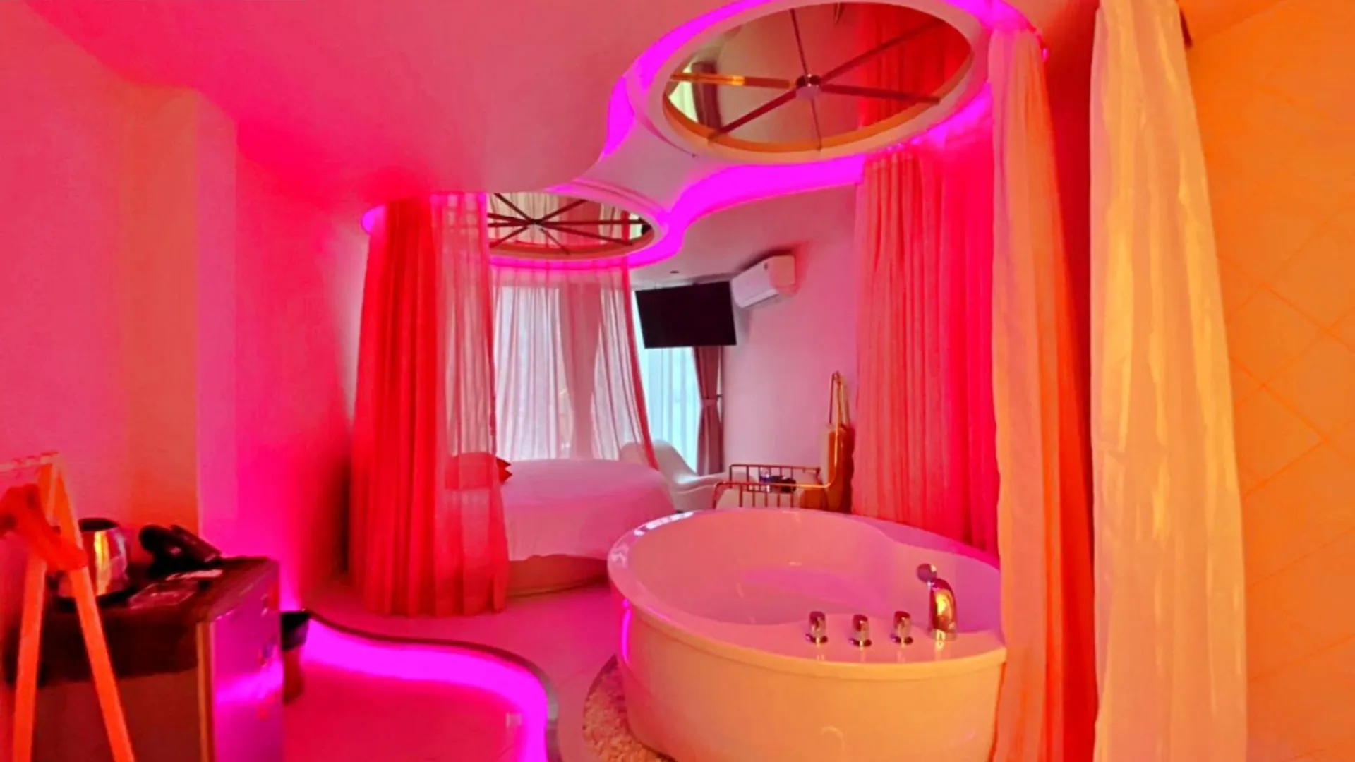 Hanz Megusta Hotel Ben Thanh Ho Chi Minh City Vietnam