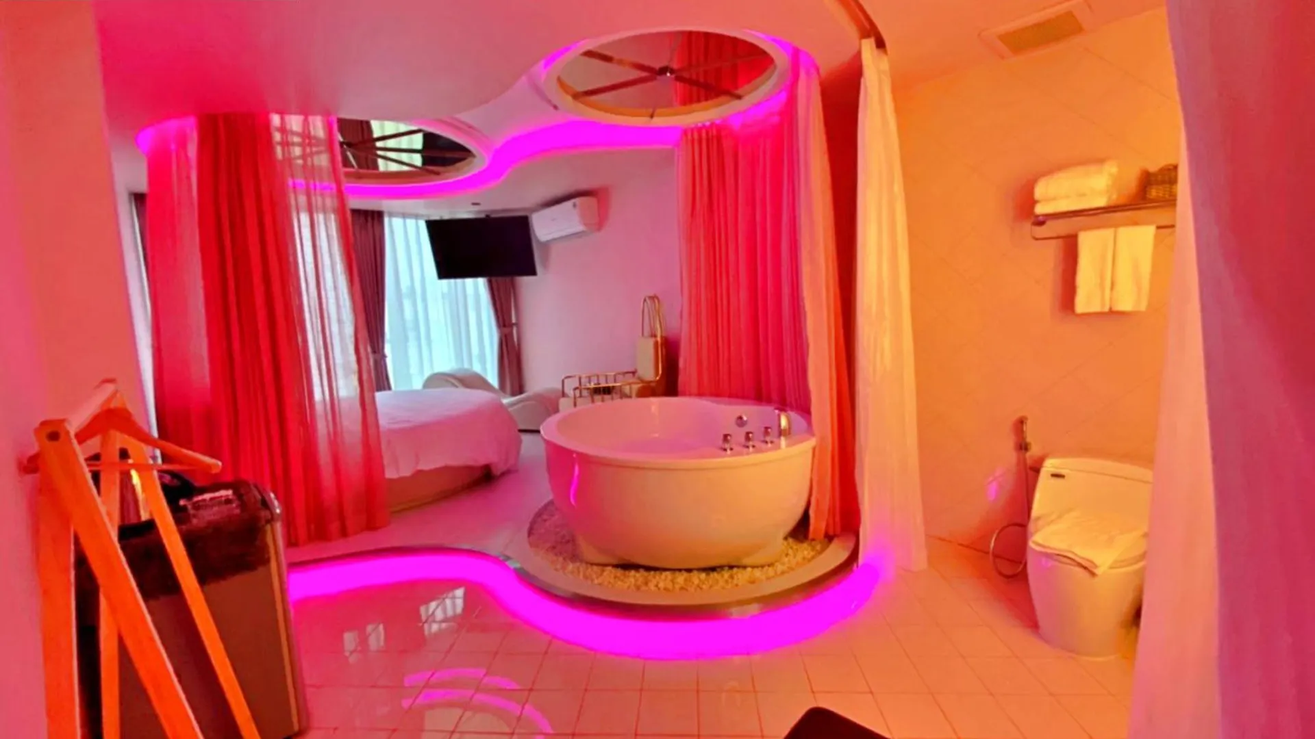 Hanz Megusta Hotel Ben Thanh Ho Chi Minh City Vietnam